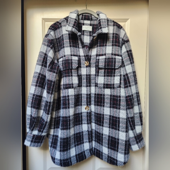 Z Supply Plaid Women's Shirt Jacket - Black/White/Red, Size Small - Picture 2 of 13